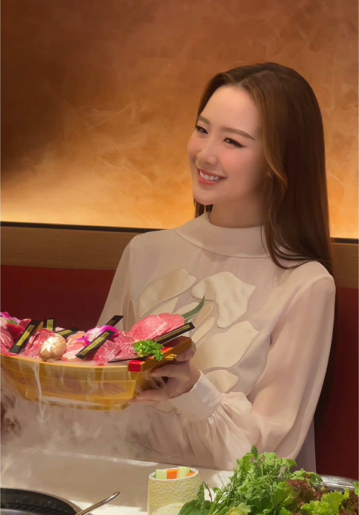 Ghé @Anrakutei Việt Nam nướng thịt với tui hong #yakinikuAnrakutei #Anrakutei #AnLacDinh #thitnuongchuanNhat #yakiniku #bbq #BBQParty #lenguyenbaongoc 