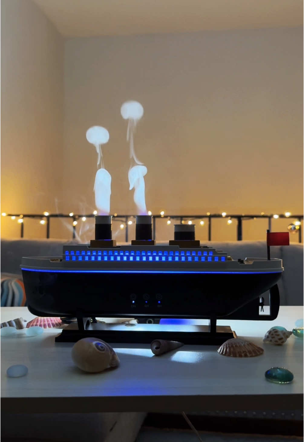 Every Titanic Fan need this at home 🥹❤️#humidifier #diffuser  Boat-shaped humidifier 🚢 It has: ✨ 7 different colors 🥰 ✨Remote control Decorate your house providing calm with your favorite scent 😌
