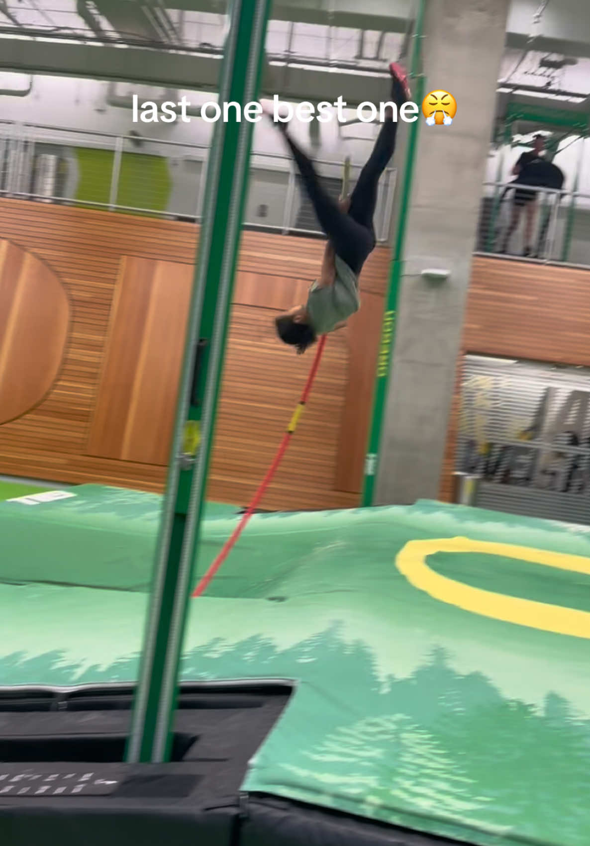 one day ill land on my stomach😅 #polevault 