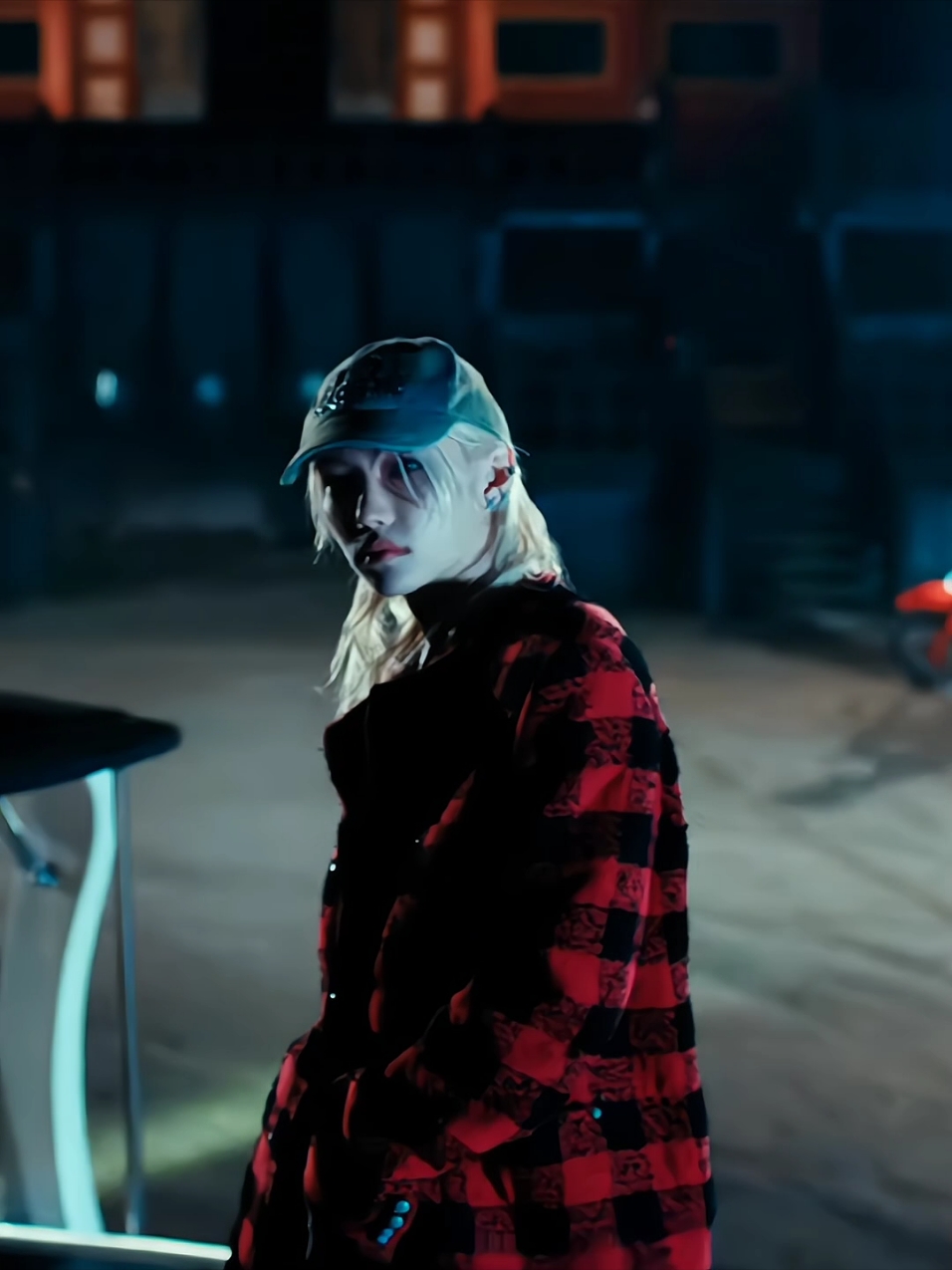 LET'S GO STREAMING!! I'M OBSESSED WITH THIS RART #STRAYKIDS #HOP  #WalkinOnWater_OutNow #우리_스키즈_정상컴백_合니다 #WalkinOnWater #foryou @Stray Kids 