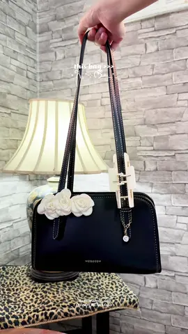 This renee bag from mossdoom is my new bestfriend! Who needs a sidekick??? #mossdoom #mossdoombag #bags #bag #shoulderbag 