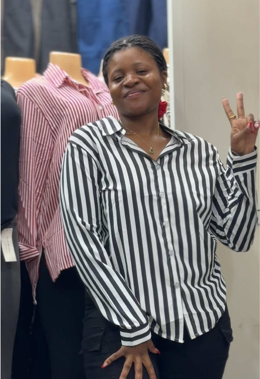 #Shirts #Outfitinspo  #Cargopants   #Shop@bongomitupio #fypシ゚viral  #tanzaniatiktok #trending #bongomitupio  #foryoupage #fyp #viral #foryou #kenyatiktok #zambiatiktok #outfit  #congo #zimbabwe #namibia #outfits 