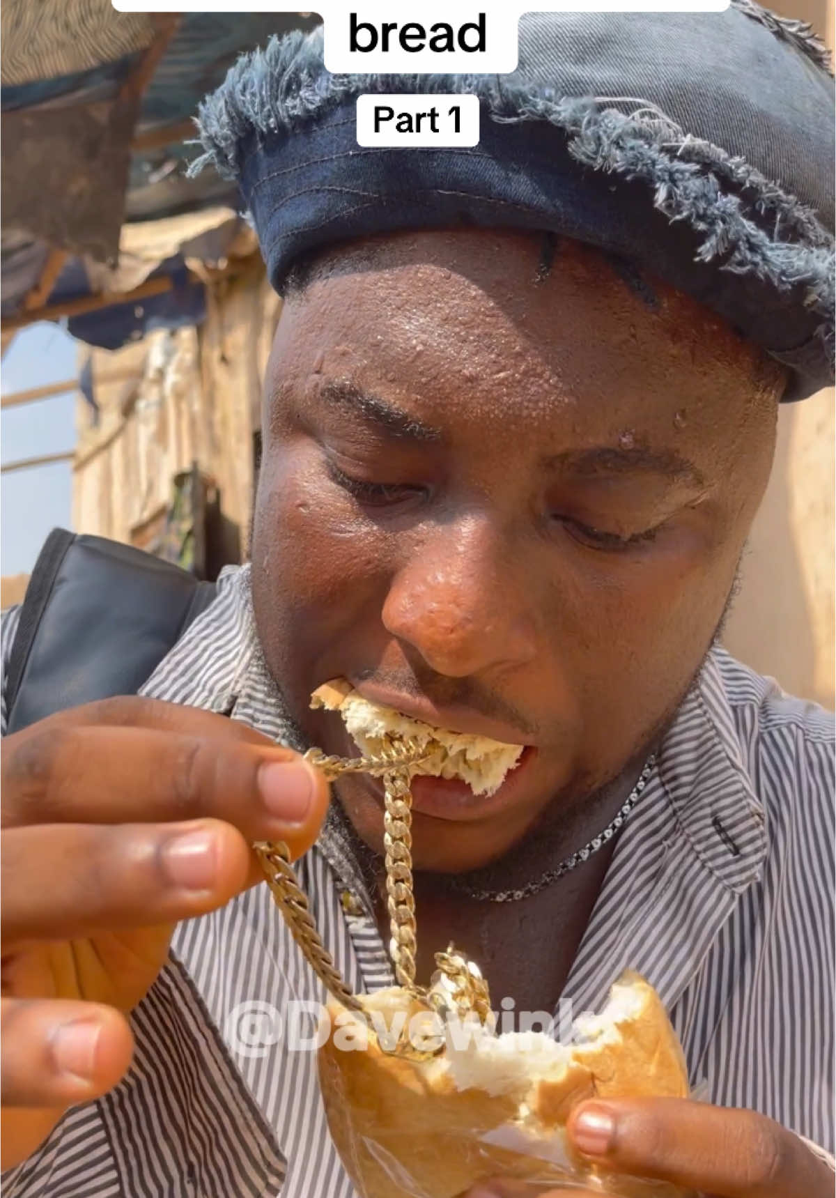 Gold necklace seen in a bread (part 1) #fyp #viral #football #fypシ゚viral #fypシ゚viral #longervideosontiktok #foryou #viralvideo #part2 #itzdavewink #longvideo #trend 