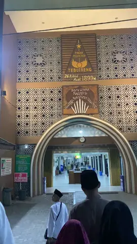 Monggo yg minta mentahan#santri #ziarahwali #gusdur #jombang 