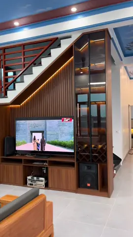 #Tùng lâm@thu quách 85  mặt sau kệ vách tủ cầu thang đây ạ !#xuhuongtiktok 