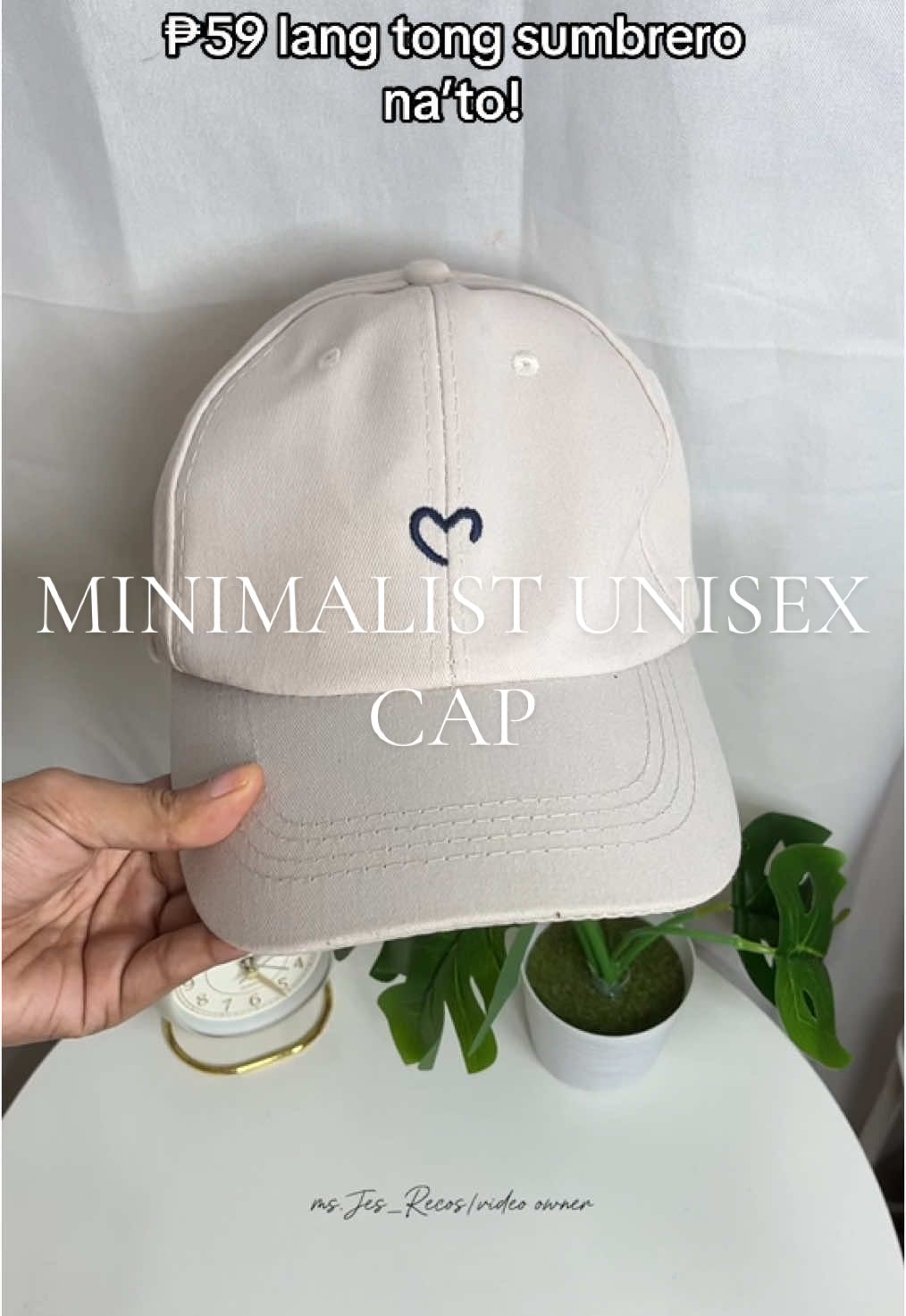 very affordable at ang ganda ng sumbrero na to. pwede for men and women at makapal ang quality. #baseballcap #sumbrero #koreanfashioncap #minimalistcap #couplecap #unisexcap 