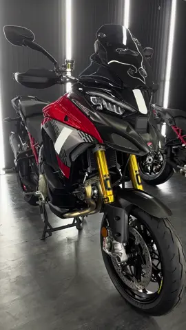 ducati multistrada v4 pikes peak 2025. Tratamiento ceramico completo antes de comenzar a rodar. #detailing #chriswashcars #ducati 