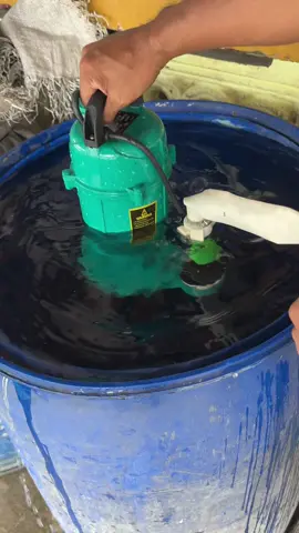 di na ako mahihirapan mag igib ng tubig dahil dito #submersiblewaterpump #sewagesubmersiblewaterpump #waterpump #sewagepump 