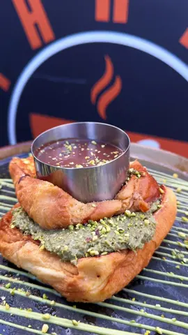 #halal #halalfood #fyp #kunafa #pistachio #desert #placestoeatinmanchester #manchester #manchesterfood #Foodie 