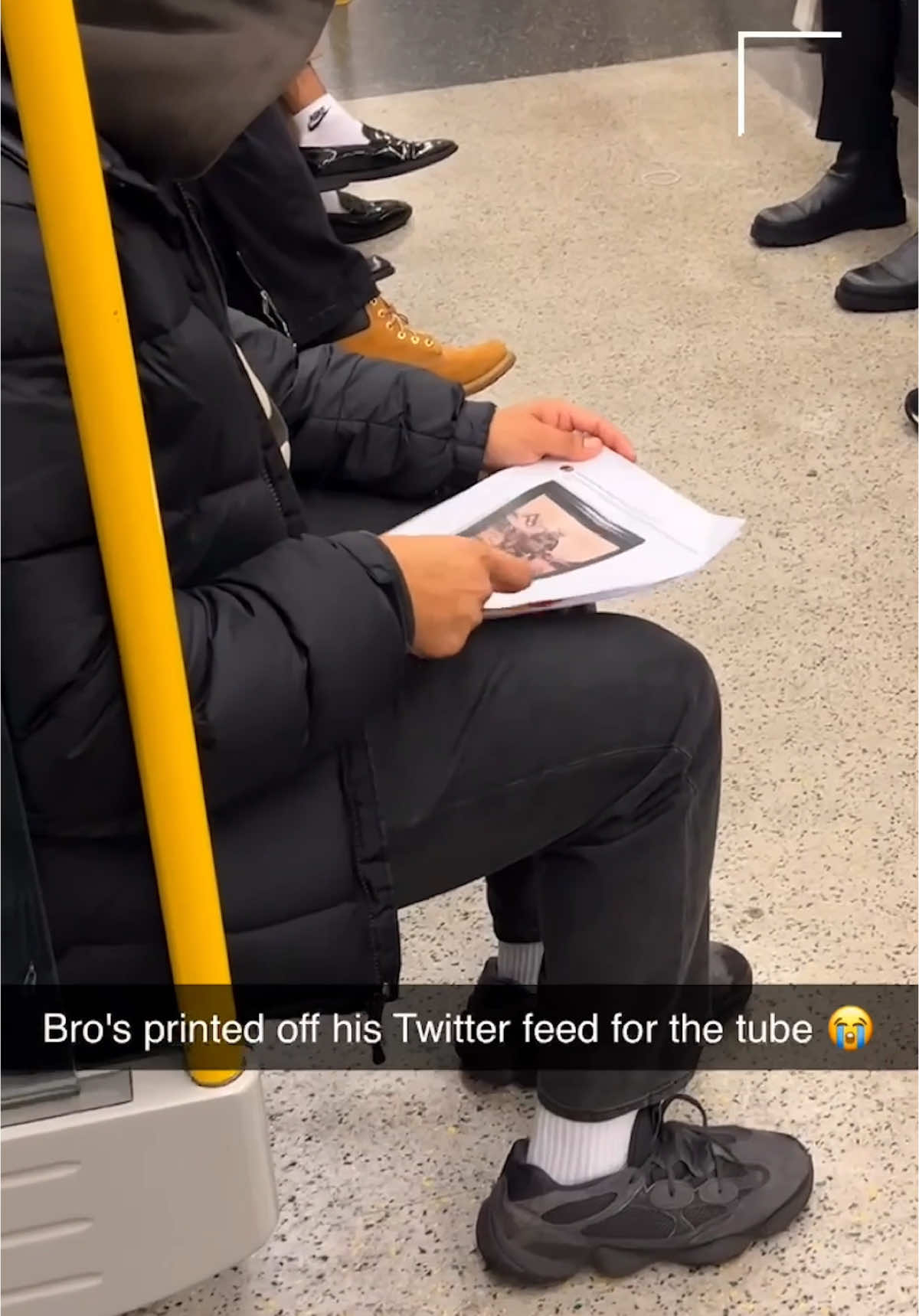 He needs to get on VOXI if he wants signal on the tube #Tube #Underground #Phone #Signal #Hack #TheFunNeverEnds 