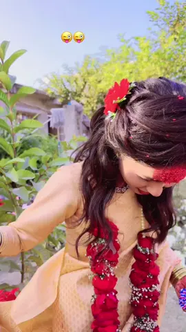 Bichra hamro sathi byby gardai xin @Samu_❤️ congratulations dear 