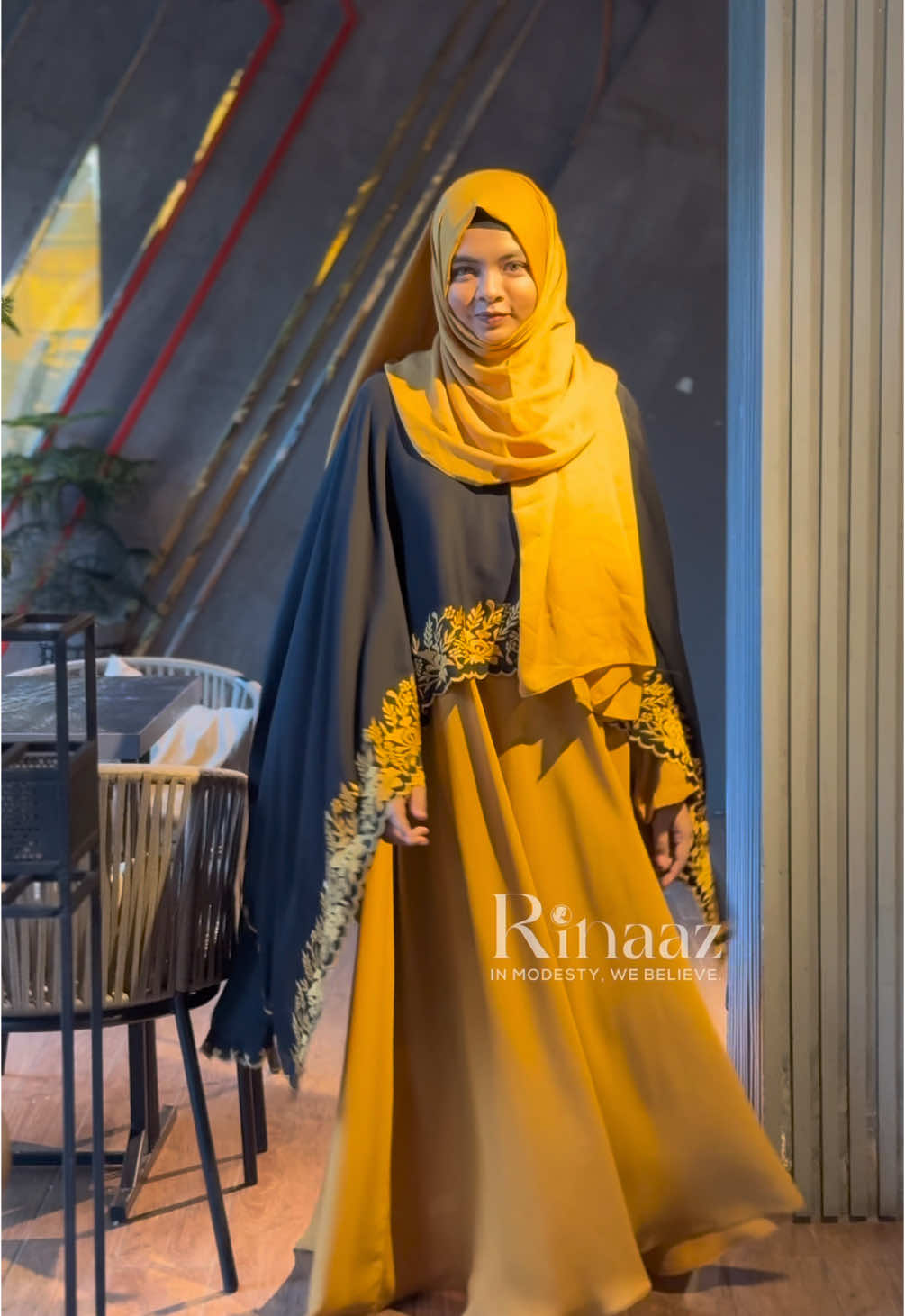 Anabia Abaya 🤭 Adjusted Abaya + shrug with heavy  Embroidery work ✨