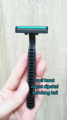 Pisau cukur kumis#pisaucukur #pisaucukurkumis #antikarat #belilokal #powershop #hargajuara #cuantanpabatas #gebyarbelanjadesember #cod 