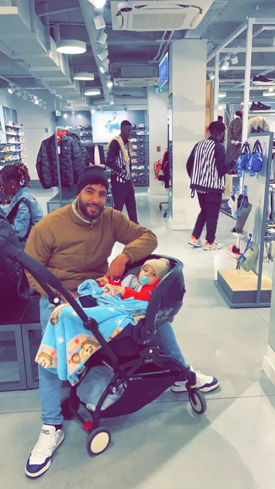 #paris #fyp #fyp #✈️ #🇩🇿🇩🇿🇩🇿🇩🇿🇩🇿🇩🇿🇩🇿 @Chakib.  🦅🦅 