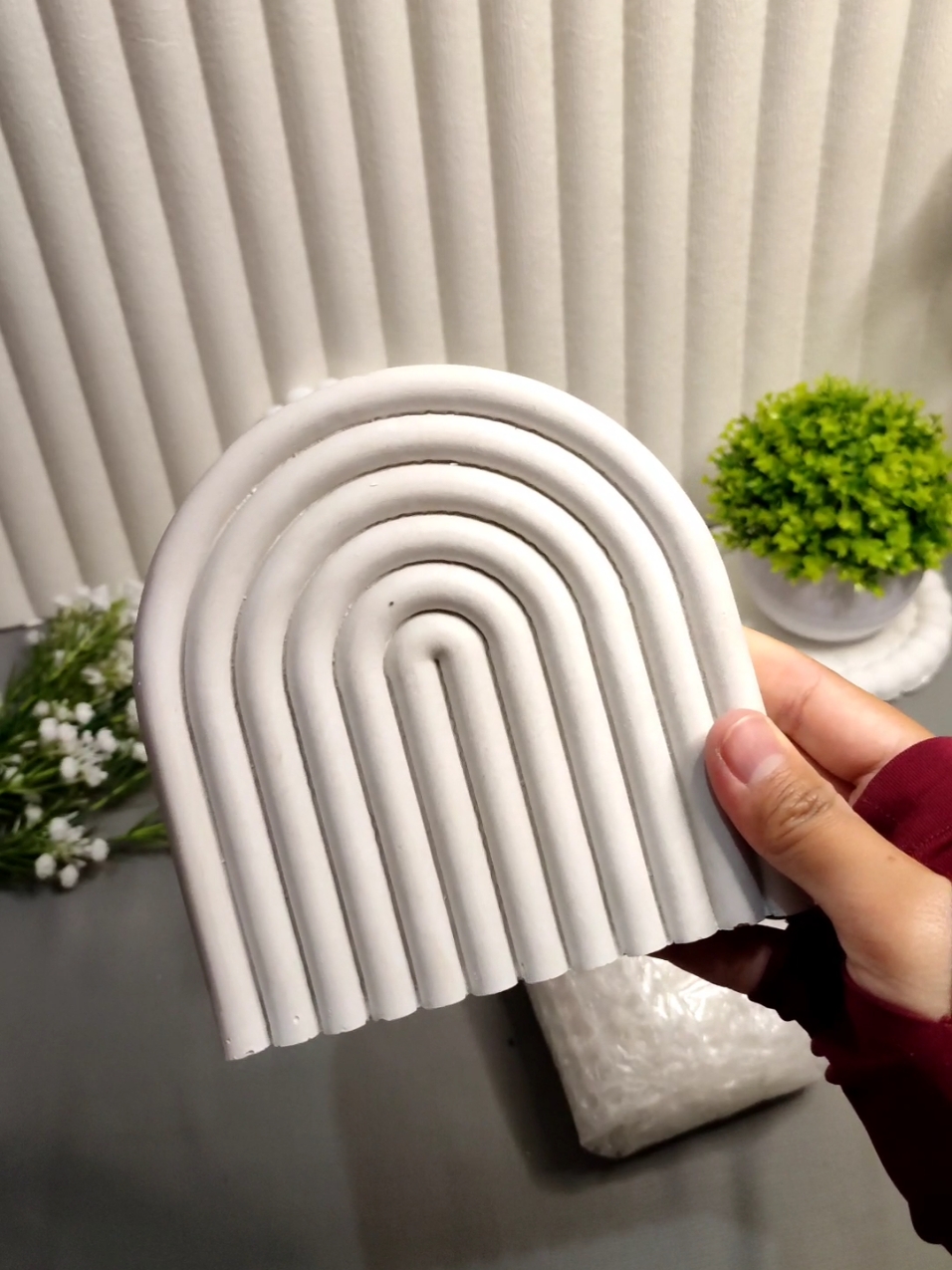 Tatakan Pelangi Concrete Untuk Dekorasi Ngonten🤗✨ #tatakan #pelangi #untuk #ngonten #aesthetic 
