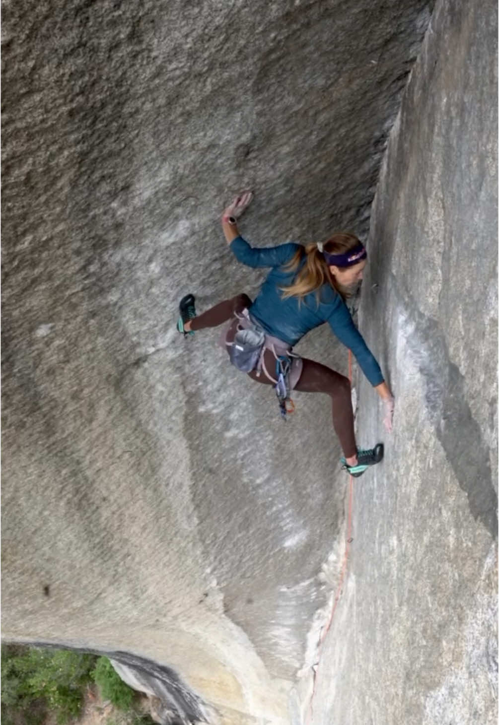 Sometimes you have to fall in order to fly 🦋 #climbing #rockclimbing #climber #womenwhoclimb #climbtok #whipperoftheday #bigwallclimbing #ClimbingGoals 