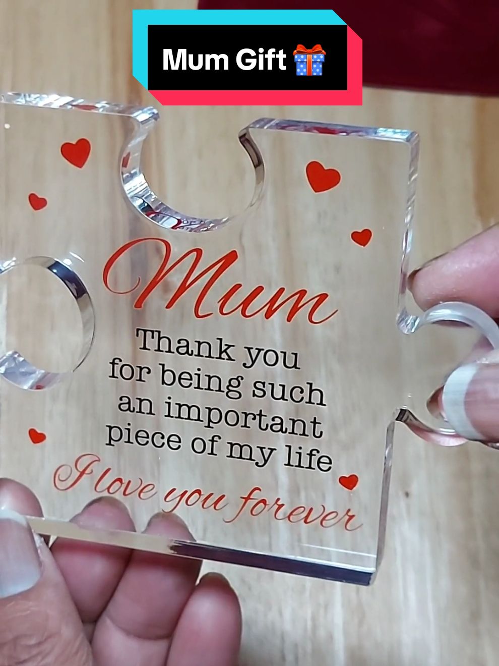Get this gorgeous acrylic plaque for your mum for Christmas. This thoughtful gift idea for mum will make a great present for her. Get your mum this now! #mum #mumgift #giftformum #giftforher #mom #mother #giftideas #tiktokmademebuyit #tiktokfinds #fyp #acrylicplaque 