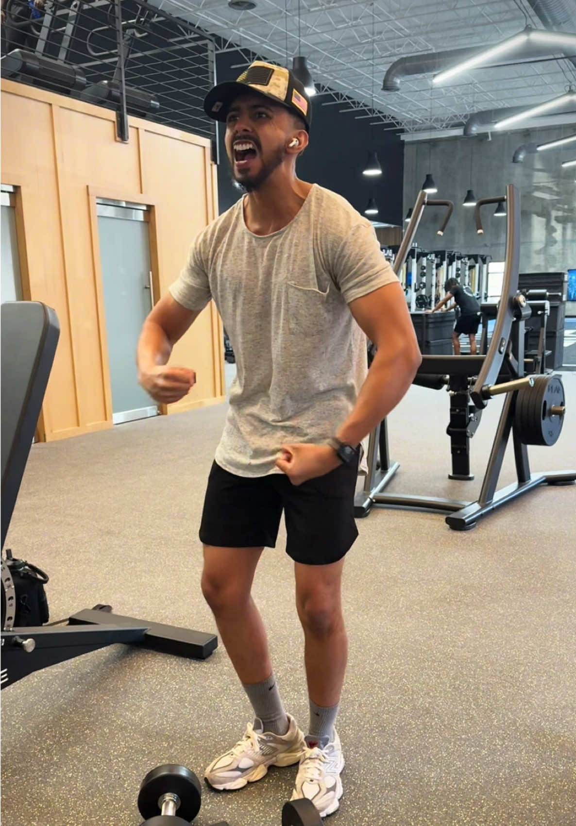 Best gym in GA 🤘🏽🔥 Try this program for your next chest & tri day 💪🏽 #fitness2020 #mcdonough #gym #bestgym #atlanta #trending #fyp 