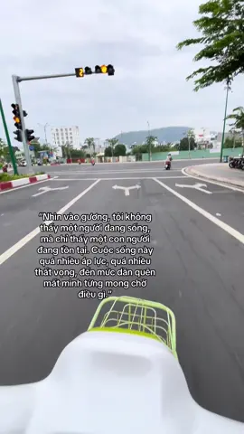 trên đời không tiền không gì là vui cả#buon_tam_trang #xuhuong #flypシ #viral_video #abczyx #buonmotchut #xh 