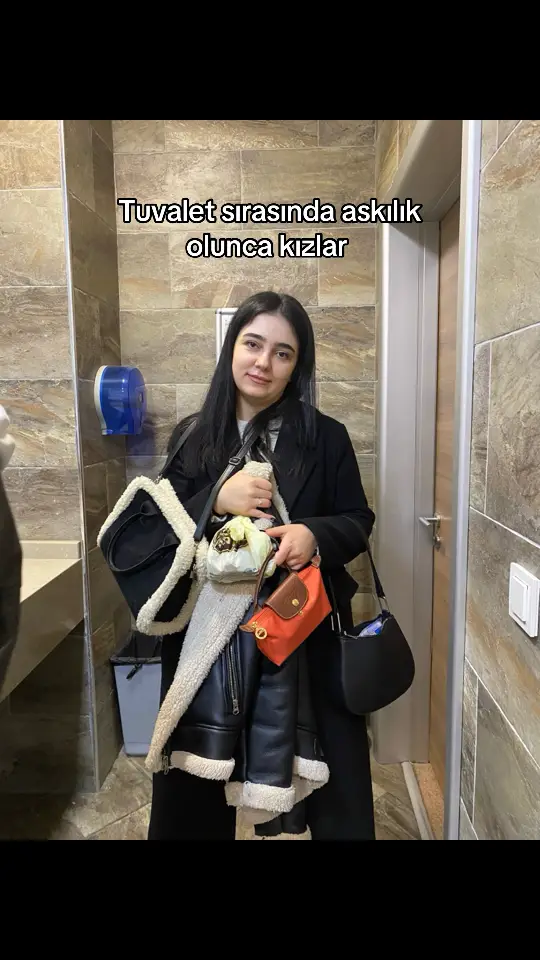 yorumsuz bırakıyorum bu fotoyu…. 