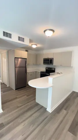Hey, New Jersey! Today, we’re taking you on a tour of this gorgeous 2-bedroom, 1-bath apartment in Plainsboro, NJ! 🌟 Located on the first floor, this beauty boasts 880 sq. ft. of living space. It's the perfect blend of comfort and convenience—check out these features: ✅ Full-size appliances (yes, the stove and fridge you’ve been dreaming of!) ✅ Hardwood floors throughout ✅ Full-size washer & dryer (no more laundromats!) ✅ Plenty of storage—both inside and out! This apartment has everything on your checklist! 🙌 If you're ready to make this your new home, contact me today at 📞 848-345-4292! Don’t miss out on this amazing opportunity—your perfect place is waiting for you! 🏡✨ #NewJerseyLiving #ApartmentTour #PlainsboroNJ #ApartmentGoals #FirstFloorLiving #NJRealEstate #DreamHome #HardwoodFloors #FullSizeAppliances #PlentyOfStorage #ApartmentHunting #MoveInReady #NJHomes #RentInNJ #RealEstateTikTok #LuxuryLiving