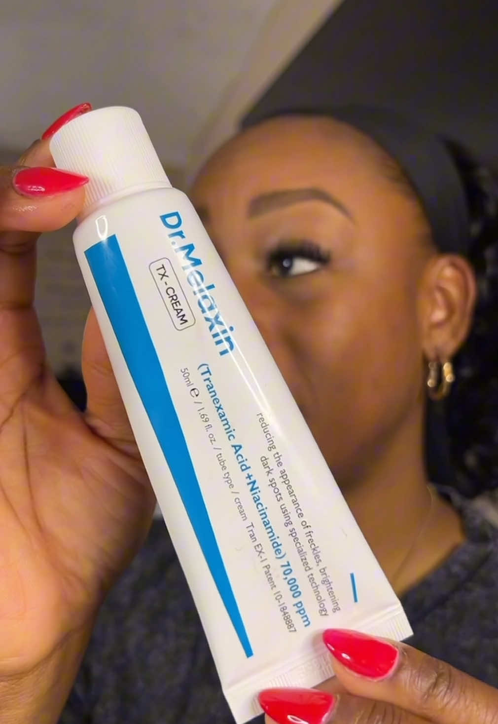 Friend, if you are suffering from unwanted dark spots acne leave behind, I found the perfect product! @Dr.Melaxin  . . . #skincareroutine #acneproneskin #drmelaxin #darkspots #hyperpigmentation #healthyskin #reviews