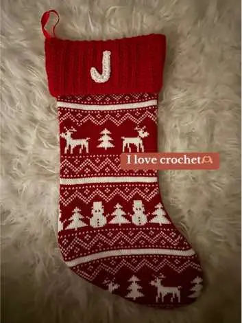 Love being able to customise anything with crochet❤️  #crochet #crochetersoftiktok #crochettiktok #christmas #crochetchristmas 