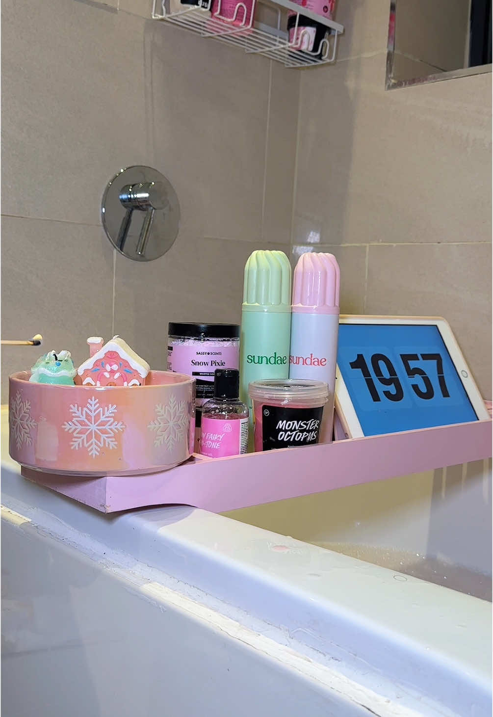 Self care night🎀 end the day with me Using @sundaebody  @LUSH  @mallowsbeauty  #nightroutine #bodycare #bodycareroutine#bodycareproducts #barh #lush  #unwind #unwindwithme #SelfCare #selfcareroutine #selfcaretiktok #holidaytiktok #christmastiktok #asmr #asmrskincare #asmrsounds #pinterestaesthetic #pinterestinspo #cleangirl #thatgirl #softgirl #girlythings #trending##viral #fyp