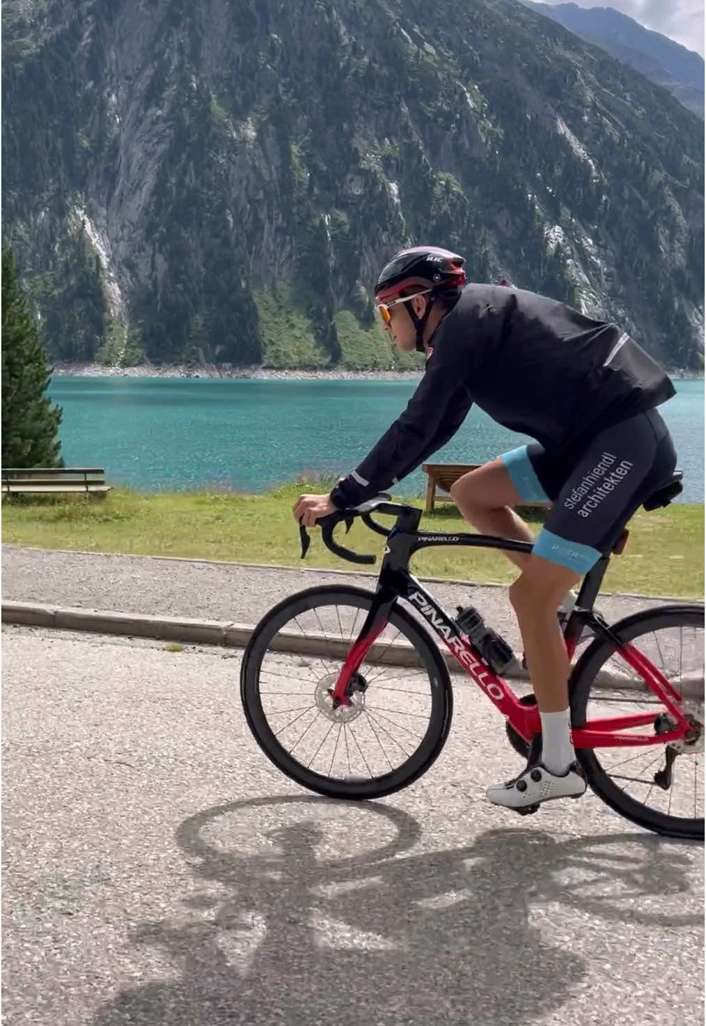 Riding into the clouds.⛰️⛅️ . . . #cyclinglifestyle #viralvideos #cycling #Lifestyle #trend #tiktok #challange #viral #sport #sportsontiktok #radsport #roadbike #FitnessLifestyle #Fitness #fyp #foryou #foryoupage #fy #fpy #fpyシ #fpyツ #fyou #fyourpage #fp #fyy #fyyy #see #natur #naturelover #mountains #österreich🇦🇹 #austria #trip #training  . . #CyclingLife #Rennrad #Zillertal #BikeTraining #CyclingAdventure #RoadCycling #FitnessJourney #MountainViews #CyclingCommunity #CyclingAddict #TrainingCamp #NatureLovers #CyclingGoals #EpicRides #CyclistLife #RideMore #CyclingPassion #CyclingVibes #BikeLovers #ExploreAustria #FYP #ForYou #Viral #Trending #TikTokViral #fyou #fpy #fpyシ #fpyツ #fy #fyp #fypp #pinarello #CyclingLife #RoadToSuccess #BikeTraining #IntervalTraining #CyclingMotivation #CyclingGoals# #RoadCycling #TrainingDay #CyclingCommunity #Cycling #FitnessJourney #strongereveryday  . . #CyclingChallenge #SpeedTraining #CyclingPassion#FYP #Viral #Trending #ExplorePage #ForYou #Inspiration #Motivation #Fitness #Sports #Training #tiktok #viral #viralvideo #viraltiktok #fy #fyp #you #fpy #fp #fypage #fyy ##fyyy #trend #fyou #Rennrad #Rad #Bike #foryoupage #foryou #foryoupageofficiall 