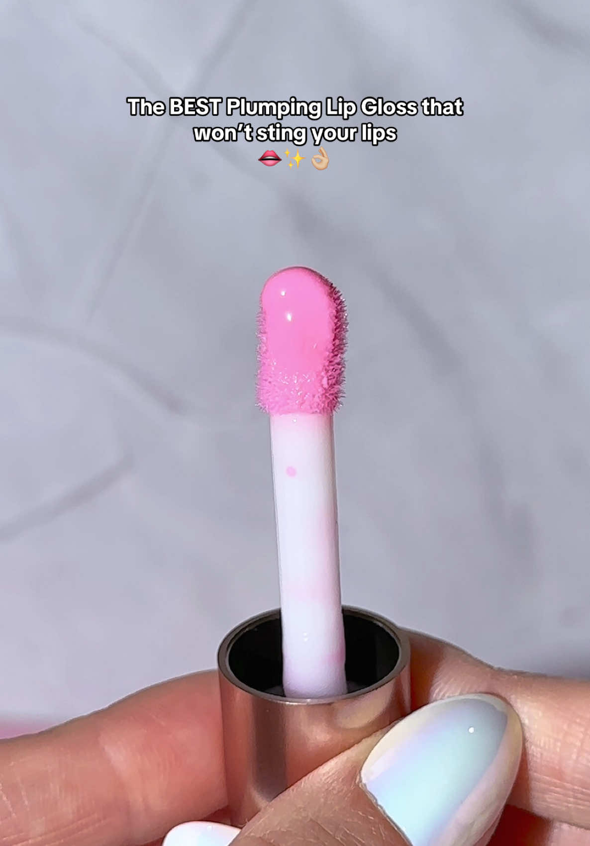 Glossy Lips for the holidays! 👄✨ @LAWLESS Beauty *gifted product 💓high shine 💓non-irritating  💓non-sticky  💓lasts longer than other gloss Colors shown (in order): 💓Rosy Outlook 💓Nudie 💓Velvet 💓Daisy Pink 💓Cherry Vanilla #lawless #lawlessbeauty #sephora #makeup #beauty #swatches #gloss #lipgloss #glossylips #lipcombo #lipplumper    #plumplips #lipfiller #fridayfavorites #holidaygiftideas #stockingstuffers #forgetthefiller #plumpinglipgloss #decemberfinds #tiktokshopholidayhaul 
