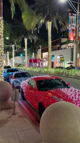 Christmas on rodeo 🎄#fyp #cars #mystanggt #mustang #xmas #lights #christmaslights #carsoftiktok #merrychristmas #xmaslights #rodeodrive #carlights #wow #christmas #happyholidays #christmasspirit #joy 