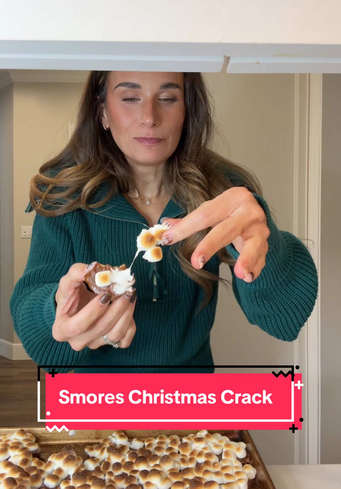 Smores Christmas Crack! 🍫🤍This is the best Christmas Crack I’ve made thus far 🤤 #christmascrack #smores #Recipe #baking #christmas #foodtiktok #viral #fyp 