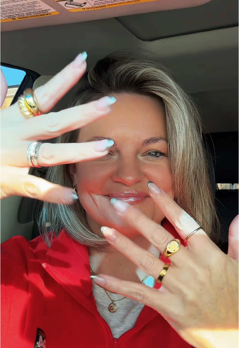 Its nail day!!!!! Silver chrome french tip for the win ❄️⛄️🧊.          #nailart #nailtransition #nailday #nailinspo #happyfriday 