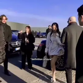 aura human✨ #jennie #jenniekim #jennieglobalitgirl #acennie #jenniebestfrapper #kesfet #global #fyp #kesfetteyiz 