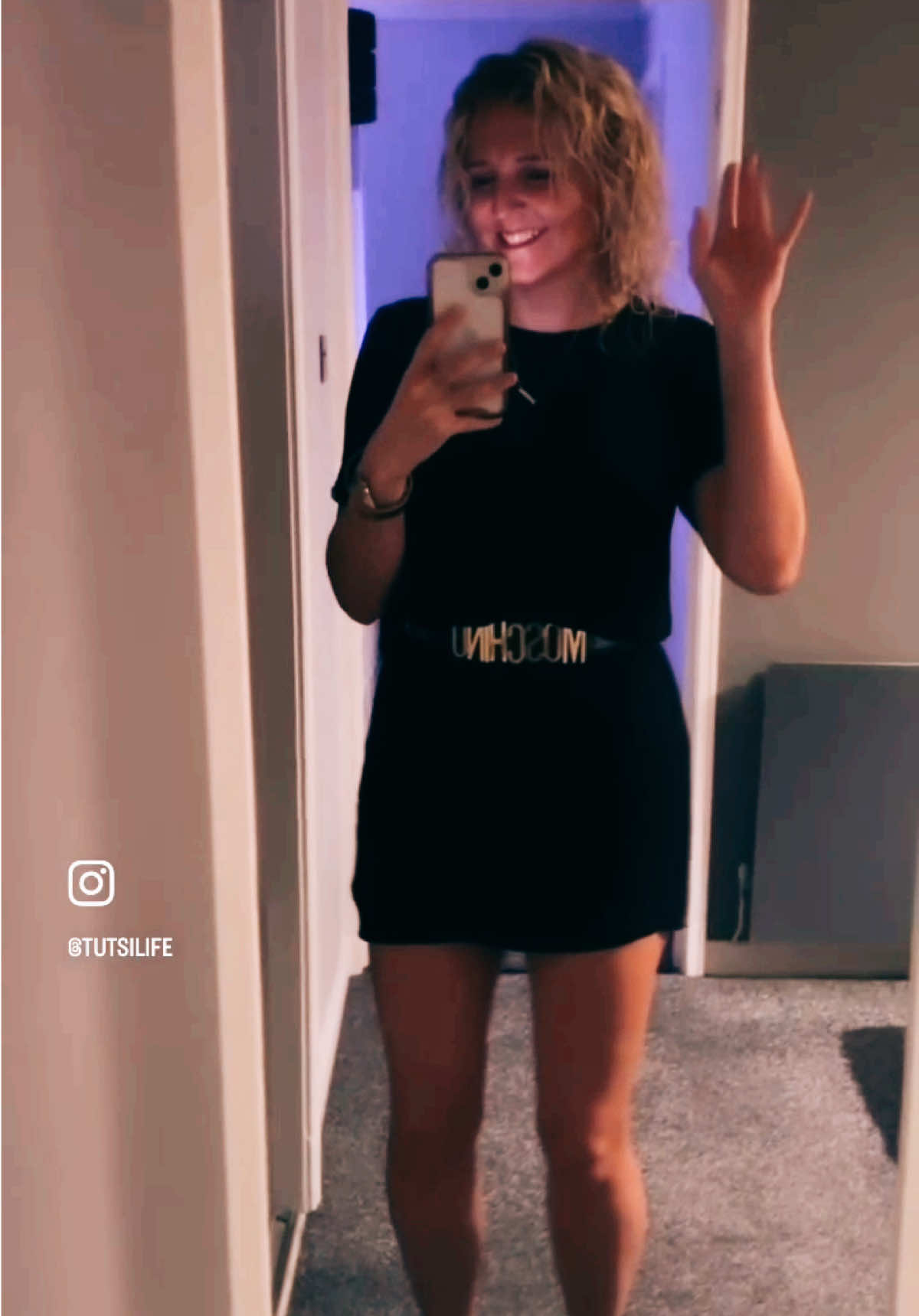 Longer version on Insta.. . About last night 🥰 drinks and my favourite pizza place before chills.  . Outfit has been worn before, one of them great classics. ✨ . . . . . . . . #tutsi #tutsilife #whattutswore #lifeoftutsi #lifeoftuts #tutsifashion #getthelook #fashiontrends #fashionguru #instamodel #explorepage #instaexplore #lancashire #fashioninfluencer #gramfashion #instafashion #manchestermodel #lingeriemodel #40smodel #fashionvlogger #fashionblogger #fashionforthegram #girlswholift #womenwholift #lancashireblogger #discoverunder4k #fashionreels #instamodel #getmylook #dancersofinstagram #sparklyclothes #fypツ #fupgシ #fup #4upageシ #4yp #foryou #fy #foryoupage 