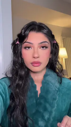 You guys wanted the tea so here it is! The @Armani beauty eye tints are insane 😍 #armanipartner #armanibeauty 