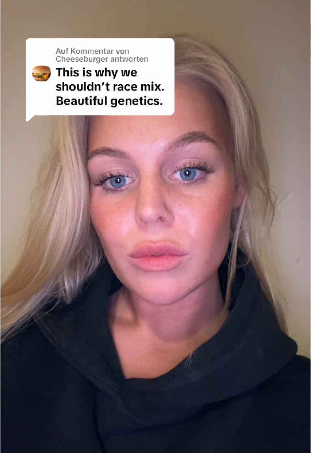 Antwort auf @Cheeseburger  (Sorry dass ich so viel ähm sage, aber bin fassungslos …. ) * kann und will meine Nationalität nicht ändern, trotzdem sind manche Kommentare echt peinlich. #blondehair #talk #girls #viral #fyp #german  