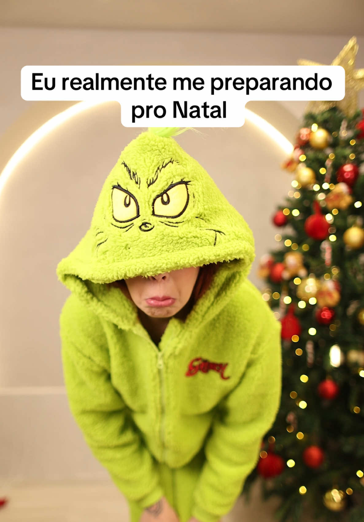 Sobrou ate pro Xulim 🤣💚 #grinch #natal #meme #tiktokawards 