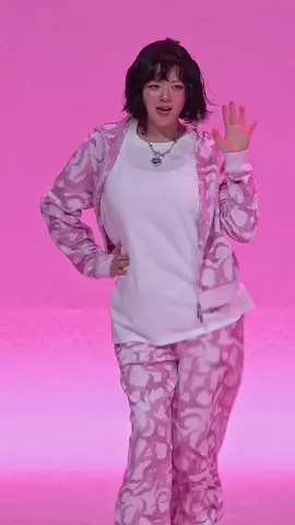 #JEONGYEON #STRATEGY fancam Studio CHOOM #정연 #TWICE #트와이스 #fancam 