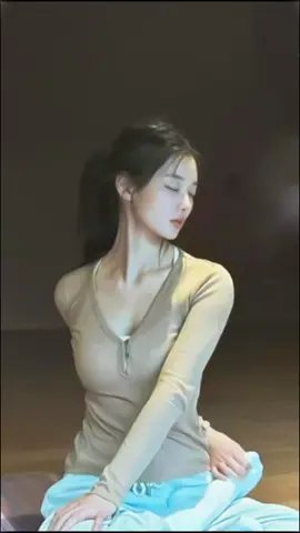 Replying to @yuni_yoshi Kim Yoo Jung lost all the fat on her face and lost a weight💪.She also looks so beautiful even without makeup 🥰.#kimyoojung #kimyoojungedit #김유정 #mydemon #dearx #yoga #fyp #fypシ 