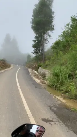 yang tau jalan ini berarti kita sekampung😅#bastem #palopo #fypdong 