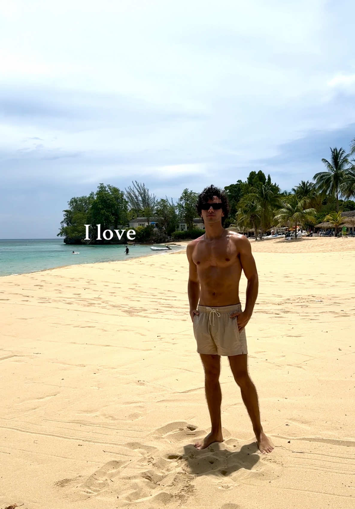 To more love in the new year #fyp #Love #trend #ilove #travel 