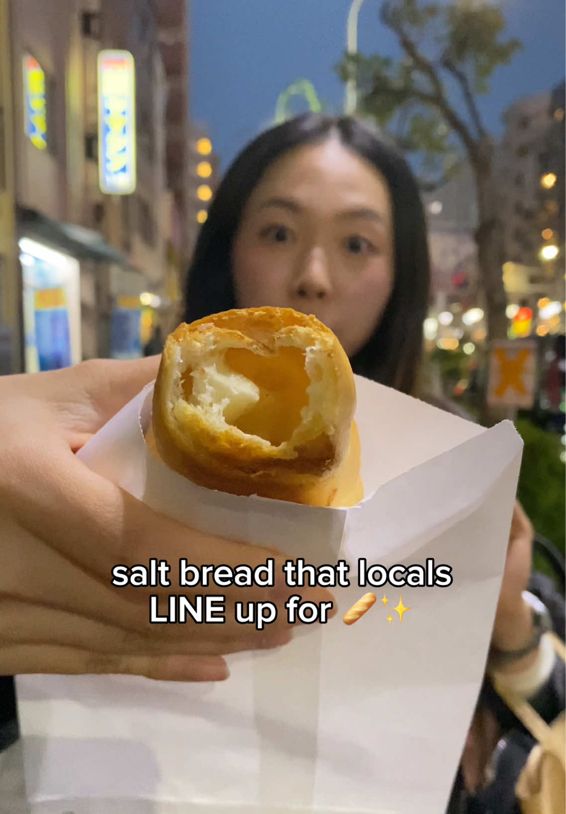 ples get all their flavours 🤤🤌🏻 #saltbread #japanese #japanfood #tokyo #japantravel 