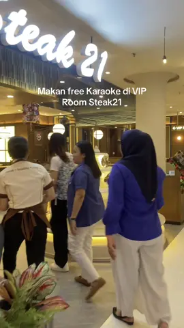 Ide ngumpul seru bareng circle kamu! Free karaoke tanpa minimum pesanan cuma di @steak21_id #steak21 #steak21karaoke #kulinerjakarta #kulinerkelapagading #capcut #steakviral #CapCut 