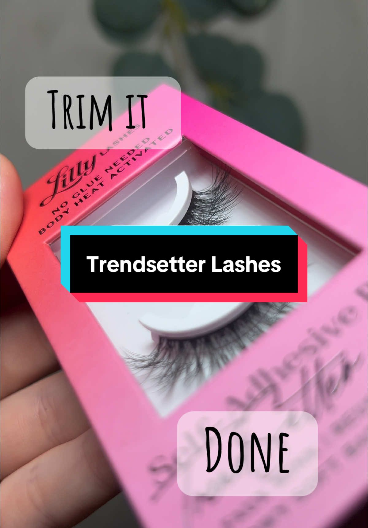 Do you wear false lashes? ✨ @Lilly Lashes  #natural #faux #3d #mink #selfadhesivelashes #selfadhesive #false #fakelashes #eyelashes #lashesonfleek #multiple #self #stickybra #logic #makeup #lillylashes #trendsetter #fyp #trending #viralproduct #