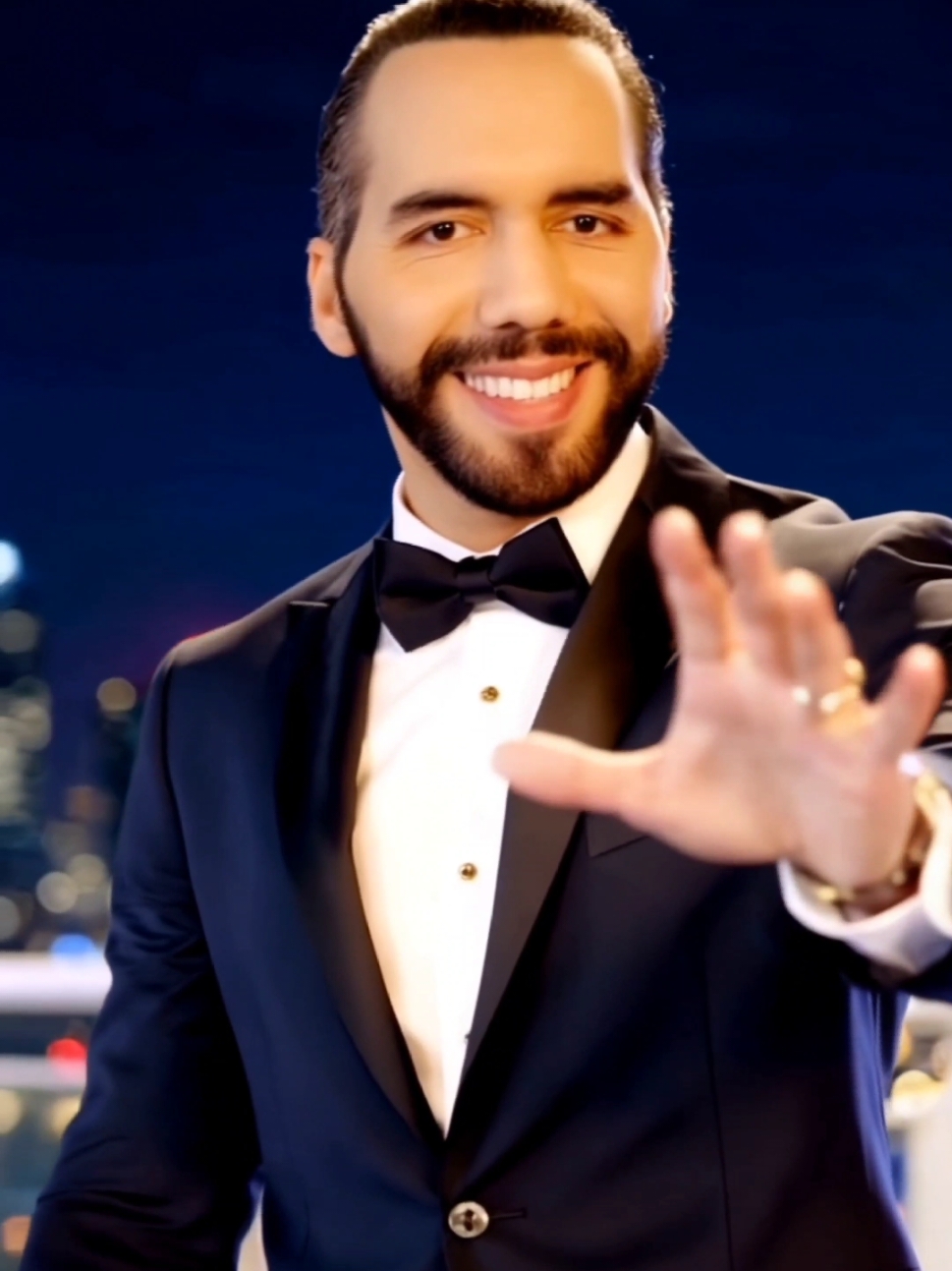 El Presidente más lindo del Mundo Nayib Bukele 🥰🇸🇻 #nayib #nayibbukele #nayibbukelepresidente #salvadoreñas #salvadoreño #nayibbukelepresidente🇸🇻♥️ #elsalvador503 #elsalvador4k #elsalvador4koficial 