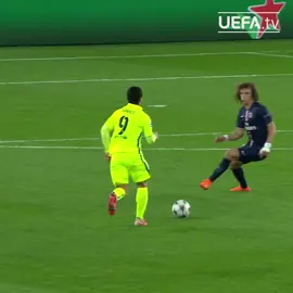 Suarez goal agaisnt psg #footballtiktok #footballedit #Soccer #soccertiktok #FYP #SKILLS #suarez9 #SUAREZ #barcelona