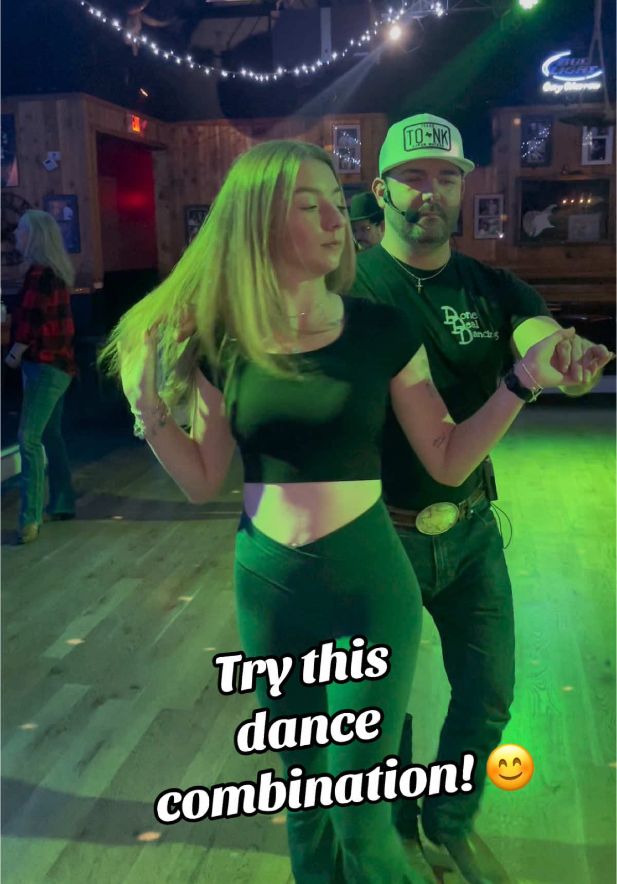Try this recent dance lesson combination! 😊 #countryswing #partnerdancing #dancetutorial #mosplacekaty #donedealdancing @orla:)) @iamjulienguyen @zacharyjdobson @David Tobey 