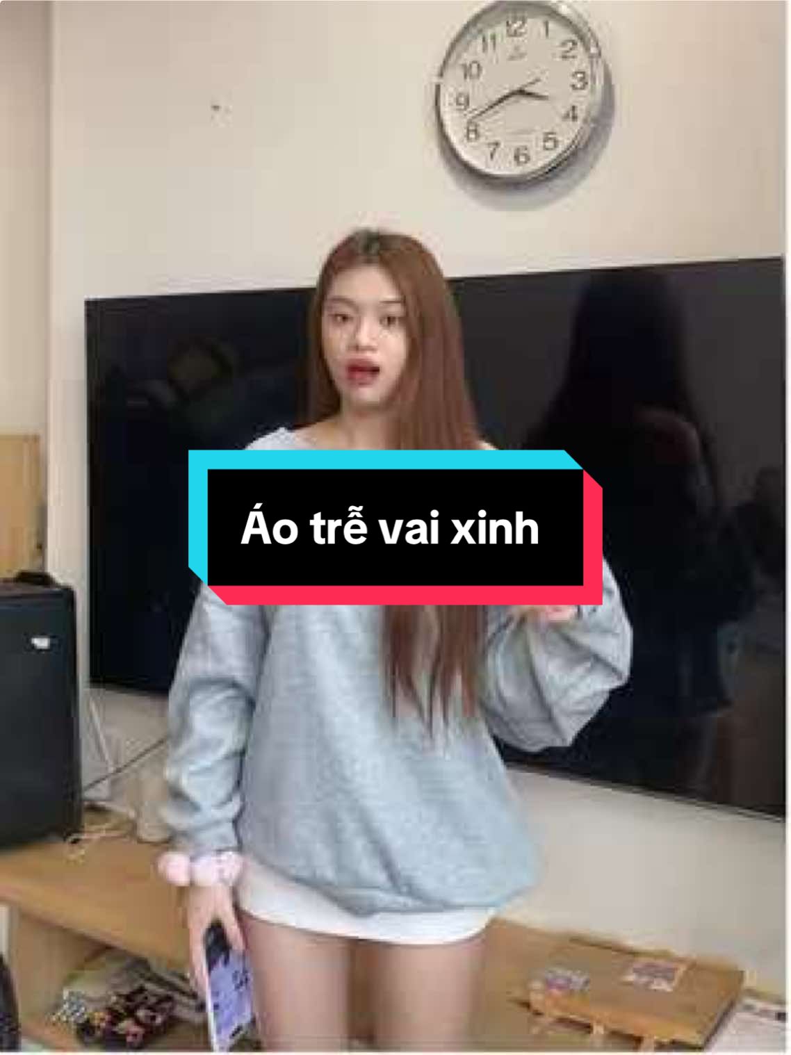 Áo nỉ trễ vai xinh  #trend #phoidoxinh #viral #thoitrang #sweater #setvay #thoitrangnu #aolen 