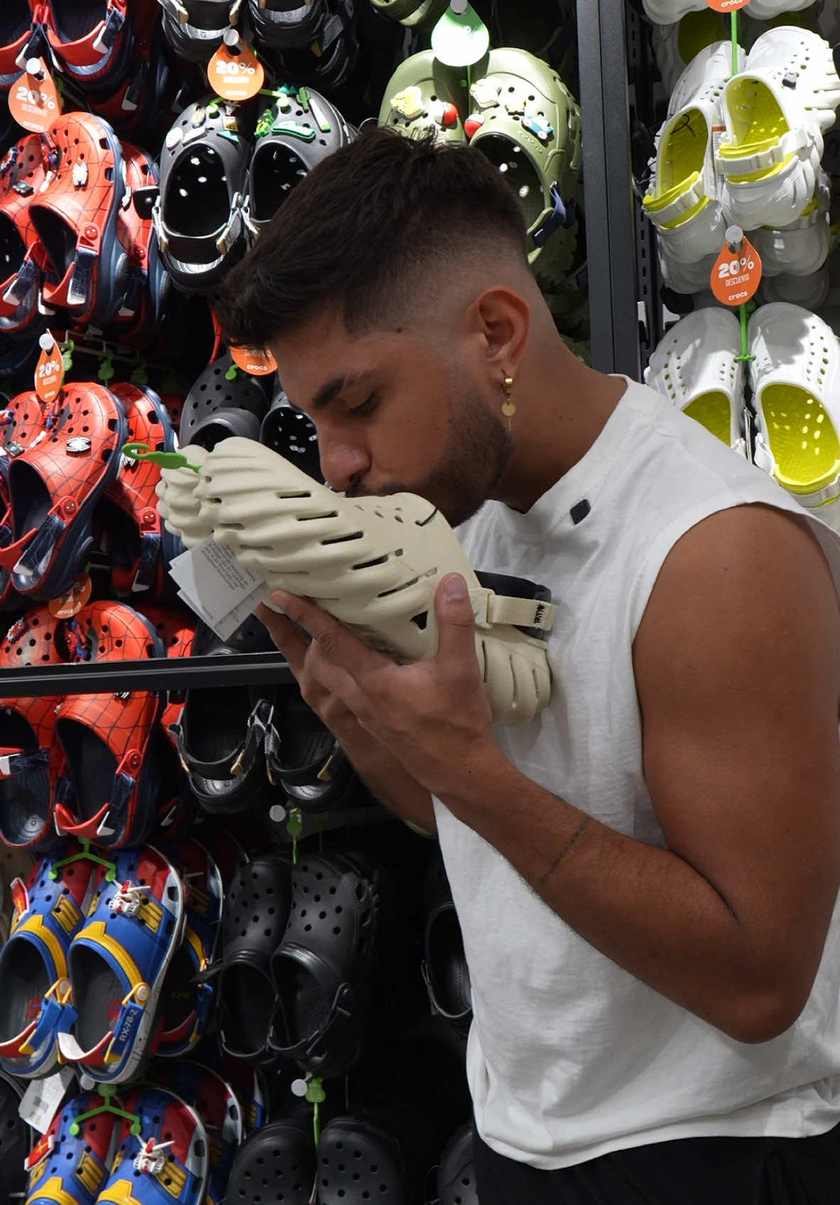 Qlq esta chola 😈 Hoy me mandaron unas cholas, y ahora me dedicaré a testear y calificar cholas.  #qlqestacomida #elpelvelso 